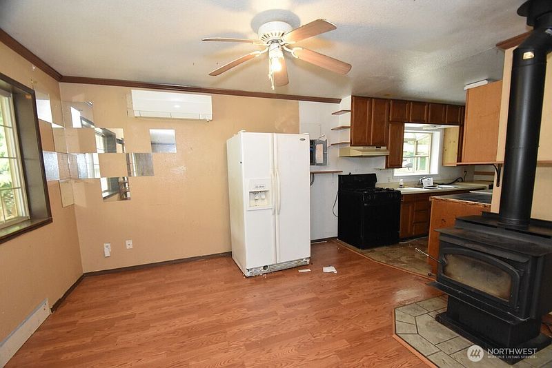 5th image of 6250 Juniper Lane
