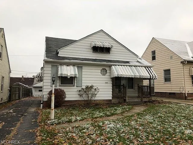 14211 Krems Ave photo 1