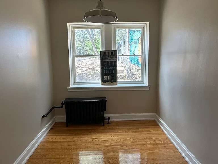 705 W Market St #211 — Photo 4