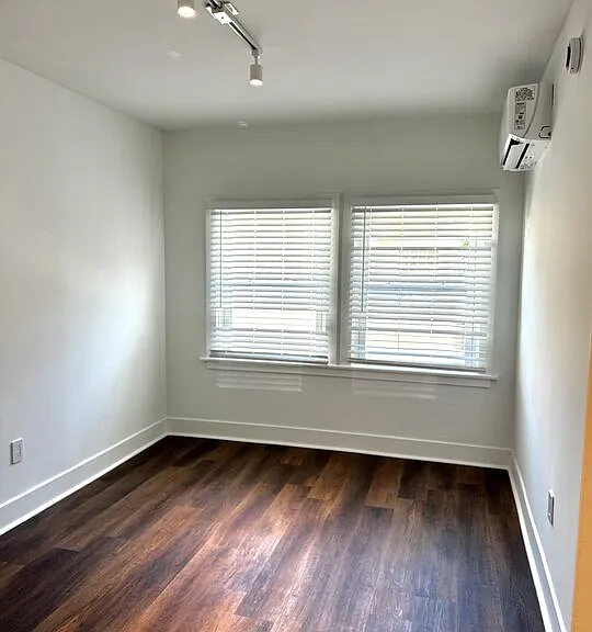 5724 La Mirada Ave — Photo 11