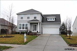 1st image of 807 Stony Point Dr