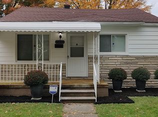 21442 Atlantic Ave, Warren, MI 48091