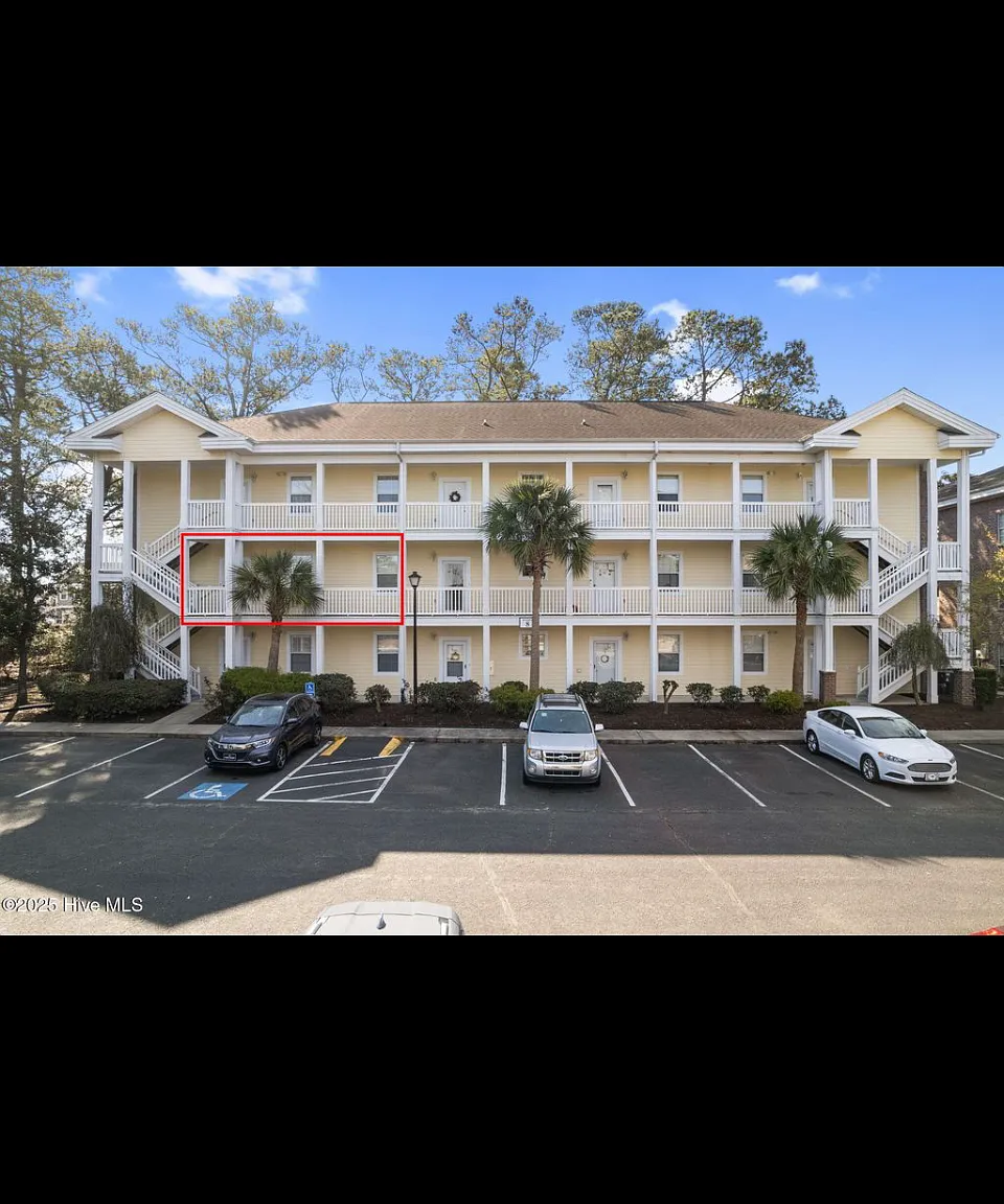 2 bed, 992 sqft, $1,775 — Photo 2
