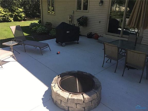 5th image of 891 Bridgeton Ln