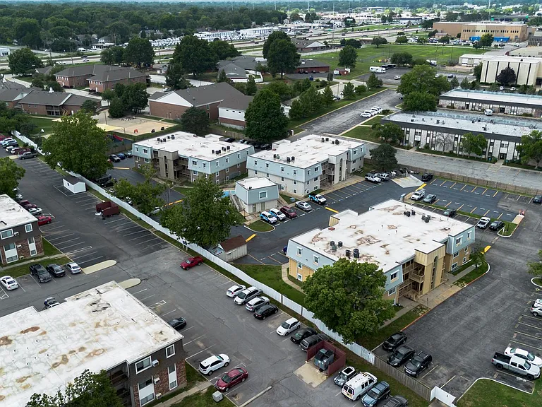 Fountainridge Apartments — Photo 25