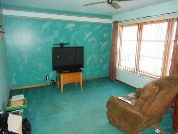 2nd image of 22150 Jeffrey Ave