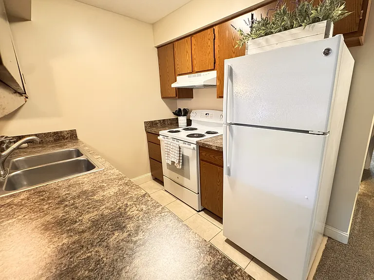 1-1813 Knox St #1 — Photo 1