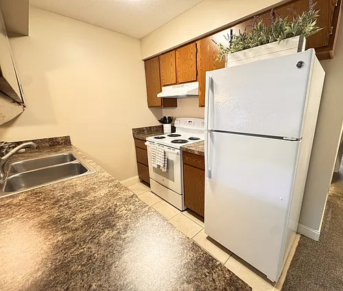 1-1813 Knox St #1 Photo 1