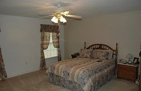 3rd image of 31308 Edgewood Dr