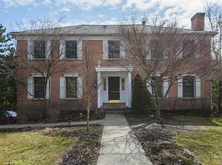 1071 Tomaino Dr, Pittsburgh, PA 15220