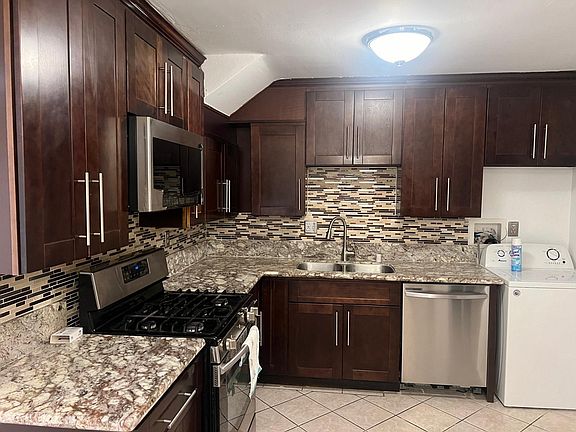 2nd image of 17061 Roscoe Blvd Unit 7