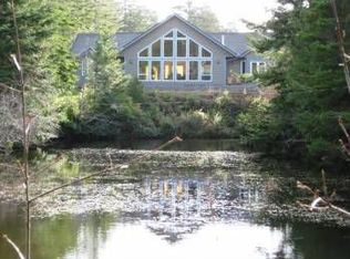 56009 Portland Rd, Bandon, OR 97411