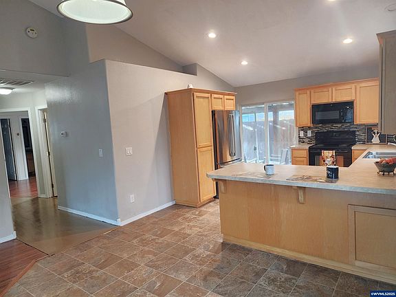 5th image of 1765 Salmon River St NW