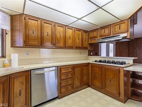 5th image of 15111 Pipeline Ave Space 166