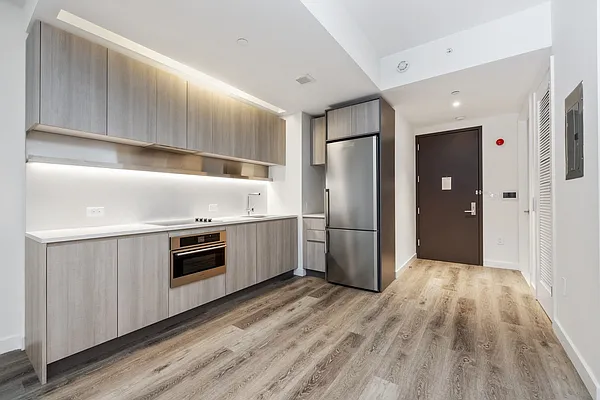 Rented by REAL New York | media 3