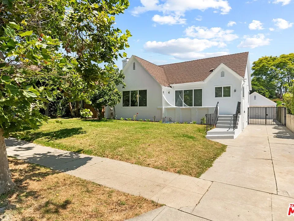 2316 Selby Ave
