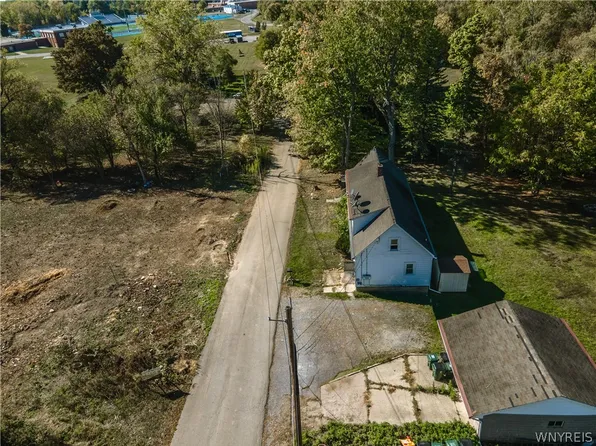 Wendel St E #17, Lancaster, NY 14086