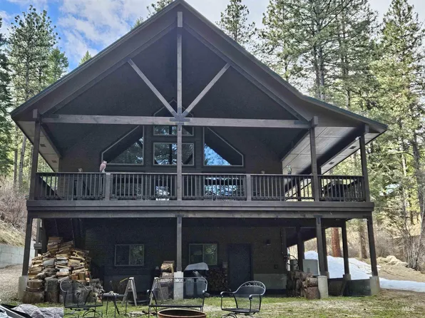 48 Deer Trl, Garden Valley, ID 83622