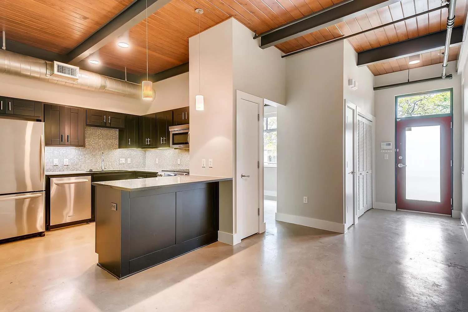 1 bed, 1.0 bath, 1065 sqft, $2,590 — Photo 4