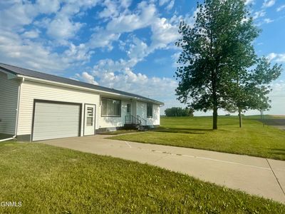 579 Sellon St, Turtle Lake, ND, 58575