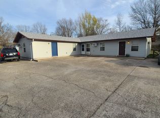 124 W College St #1, Bolivar, MO 65613