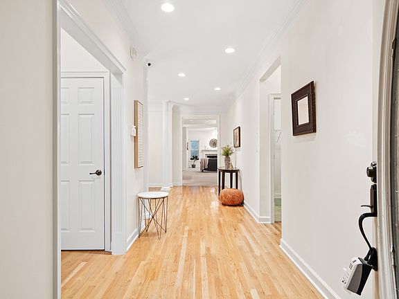 4th image of 51 Abby Lynn Cir