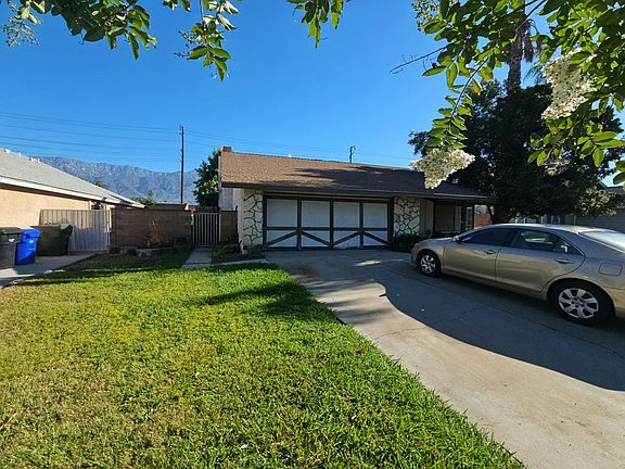 3rd image of 10272 Pepper St