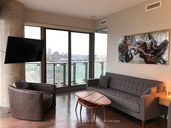 3rd image of 390 Cherry St Unit 1702