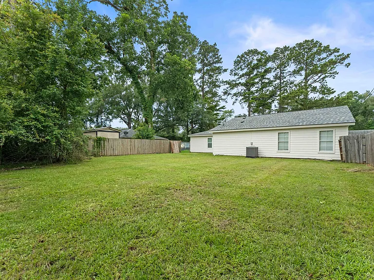 30700 Country Club Ln — Photo 19