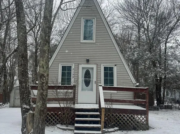 2199 Vacation Ln, Pocono Summit, PA 18346