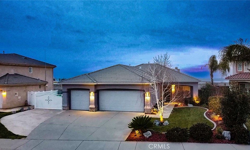 1st image of 958 Cottonwood Dr