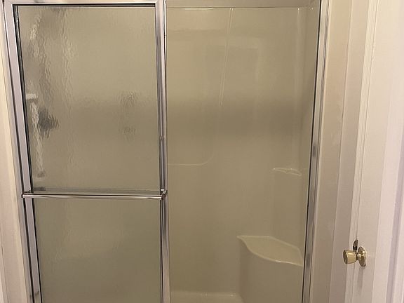 2nd image of 1644 Sierra Ave #1644