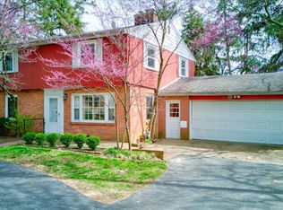 2215 W State St, Pendleton, IN 46064