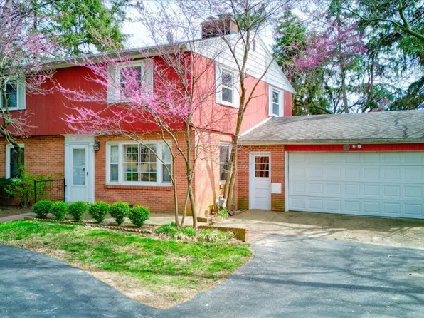 2215 W State St, Pendleton, IN 46064