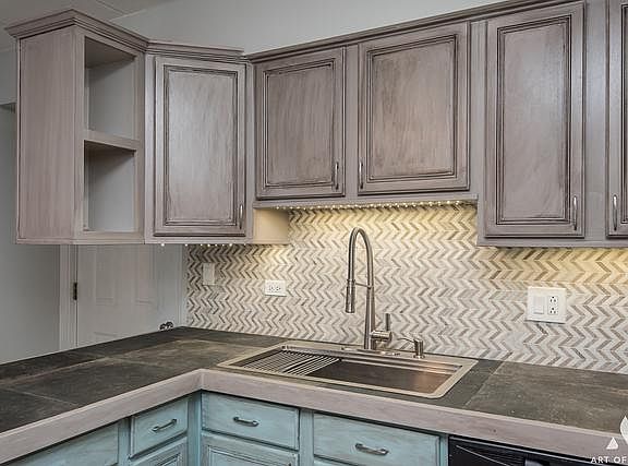 5th image of 5363 Edison Ave APT 1N