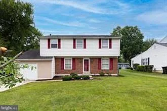 410 Woodlawn Ave Photo 1