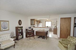 5th image of 4958 Weston Ave