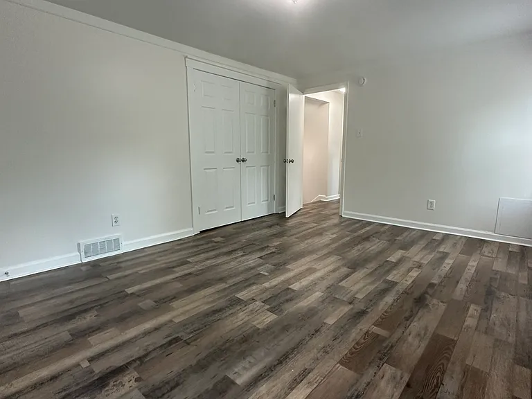 1589 Wheaton St — Photo 9