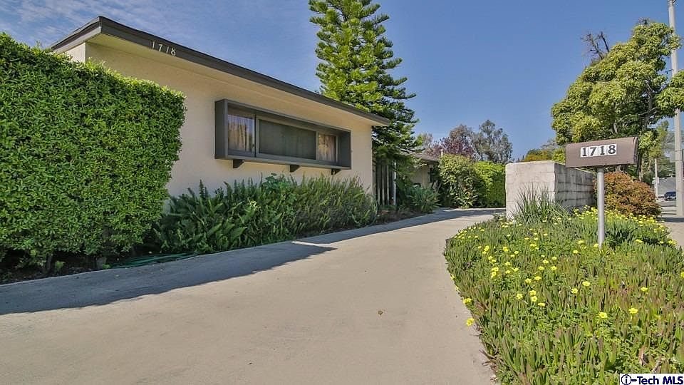 2nd image of 1718 Foothill Blvd