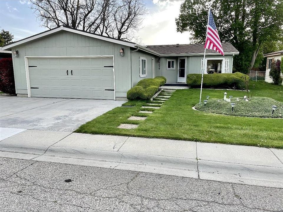 1st image of 2639 N Carissa Ln