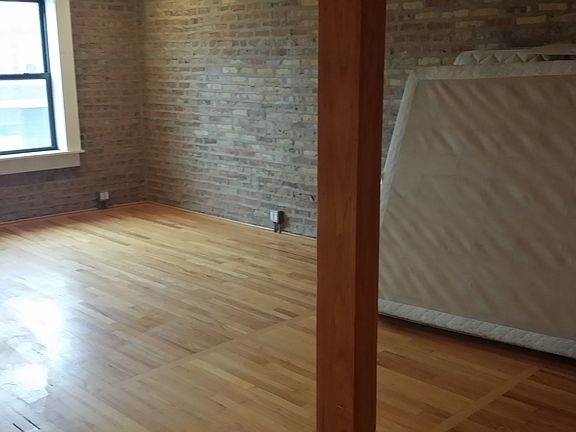 4th image of 3822 W North Ave