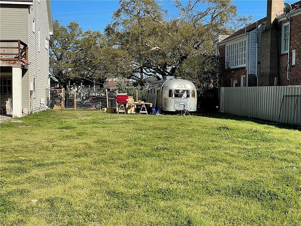 1st image of 6002 Bellaire Dr