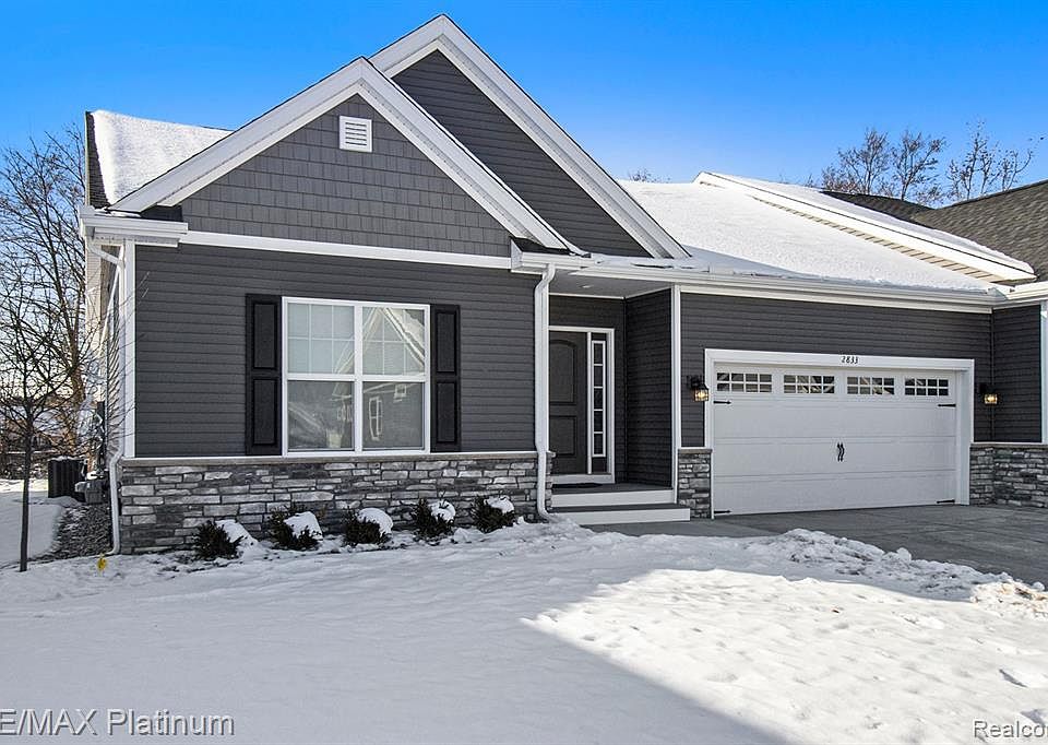 1st image of 2833 Blue Sky Dr