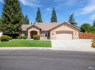 12400 Savonburg Dr, Bakersfield, CA