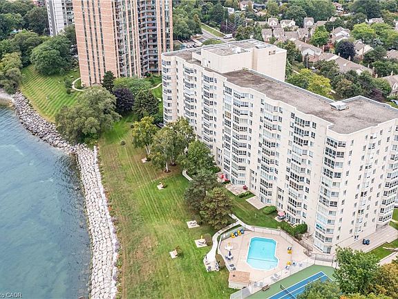 3rd image of 5280 Lakeshore Rd #1102