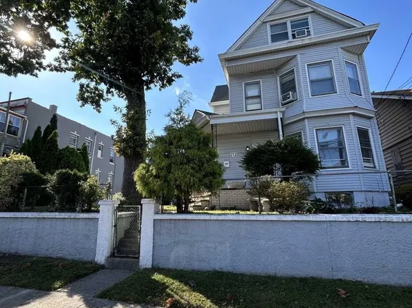 212-216 Madison Ave, Paterson, NJ 07524