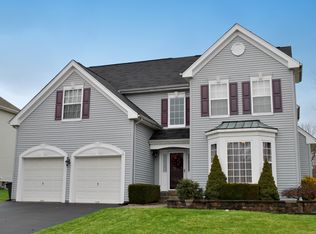 20 Lauren Dr, Phillipsburg, NJ 08865