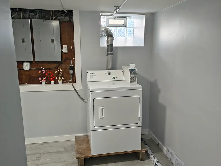 60 Richmond St #1 — Photo 21
