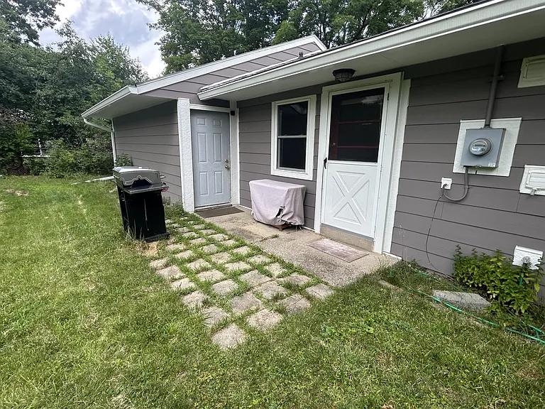 3060 Woodmanor Ct — Photo 13