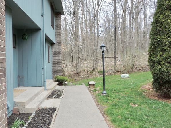 17 Locust Ct #17, Cromwell, CT 06416